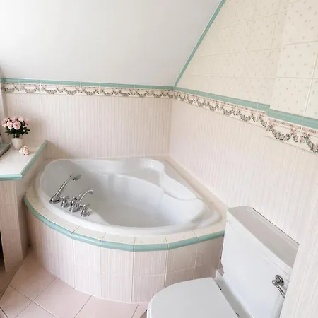 וילה Spacious Garden 15 Min To Cracow Center Gaj (Lesser Poland)